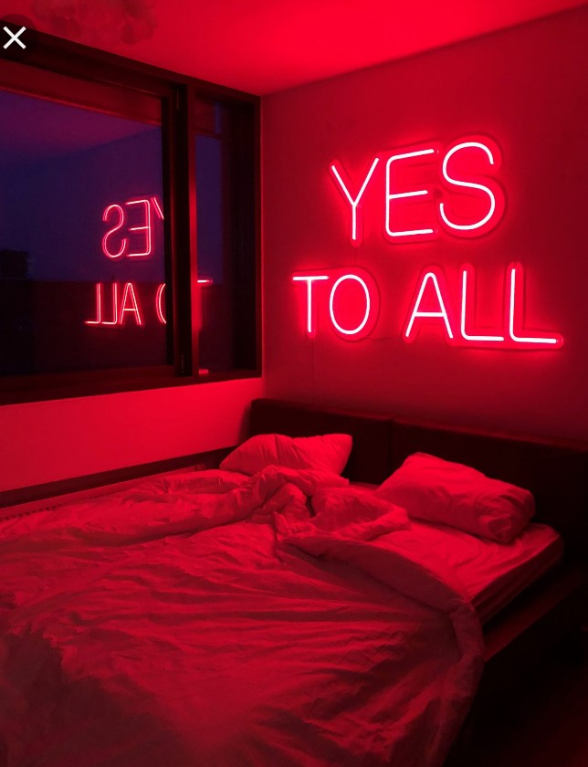 bed-sexy-lights-Favim.com-6609358